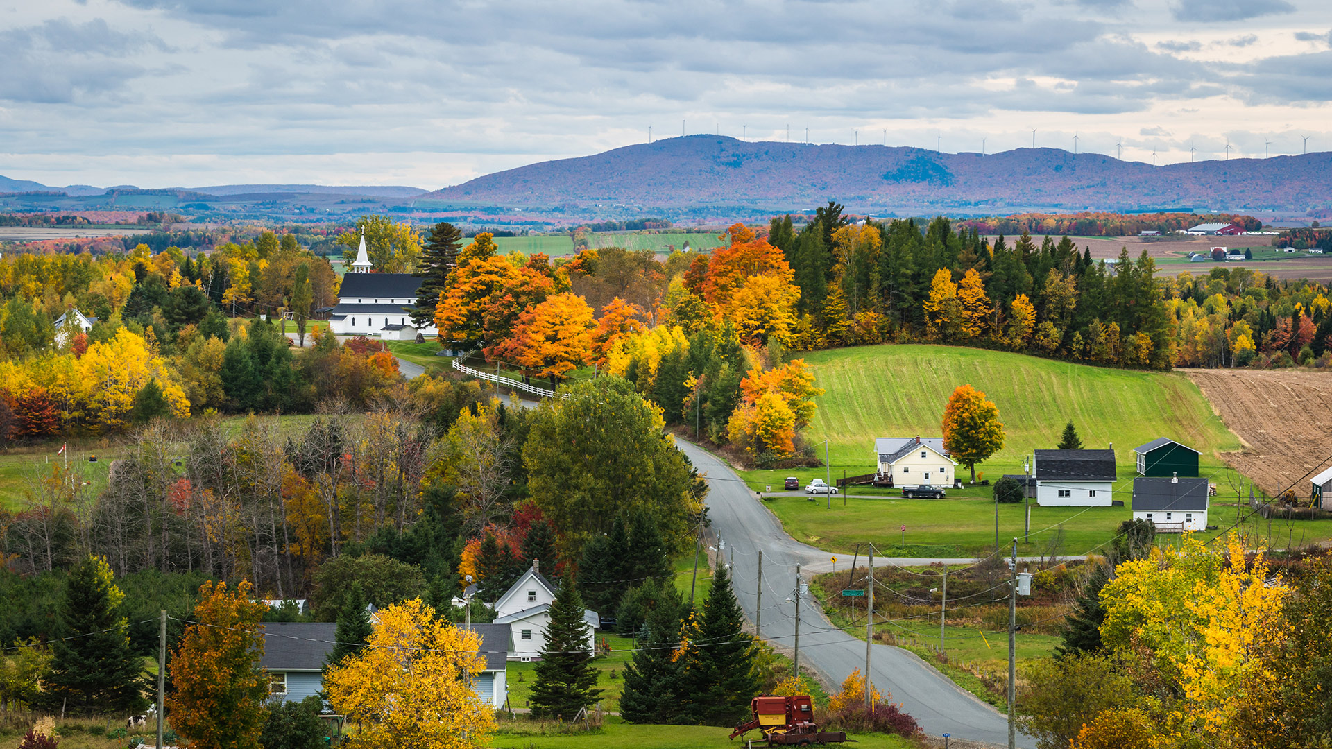 Prysmian Group, Clearfield, Inc., Dura-Line, Oldcastle Infrastructure and Primex have teamed up to deliver a comprehensive high-speed broadband infrastructure solution to the rural areas of Canada. The group’s FibreONE program encompasses a full range of telecommunication solutions, leveraging each partner company’s strongest technology to deliver one best-in-class solution to customers.